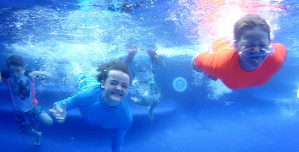 kids and diving, Kids Sea Camp, Roatan, family dive vacations